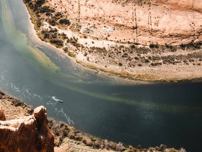 Boats at Horseshoe Bend