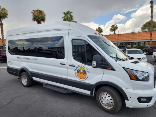 Maxtour van outside view